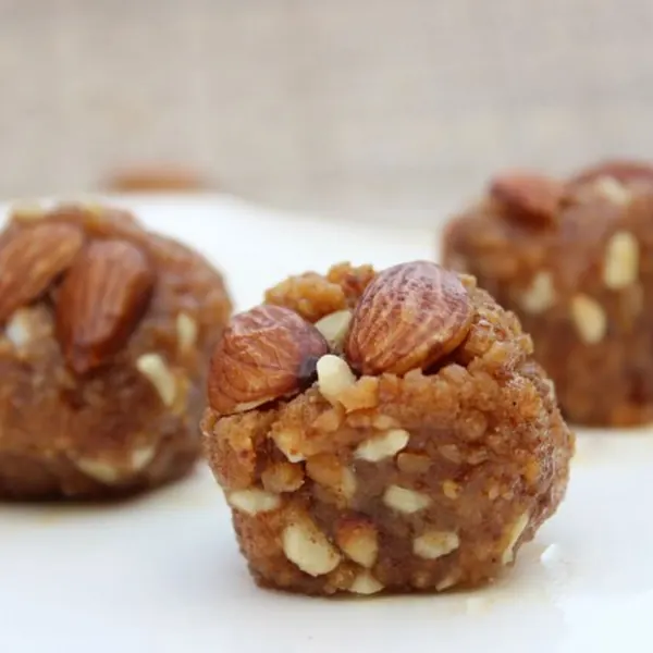 Amritsari Pinni from Lakshya Sweets, Jind